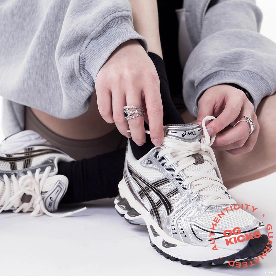 Plum 14 Black Metallic ASICS Gel-Kayano Cream 0825